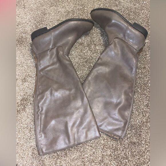 Bamboo Knee length boots for winter size 9 - Picture 2 of 3